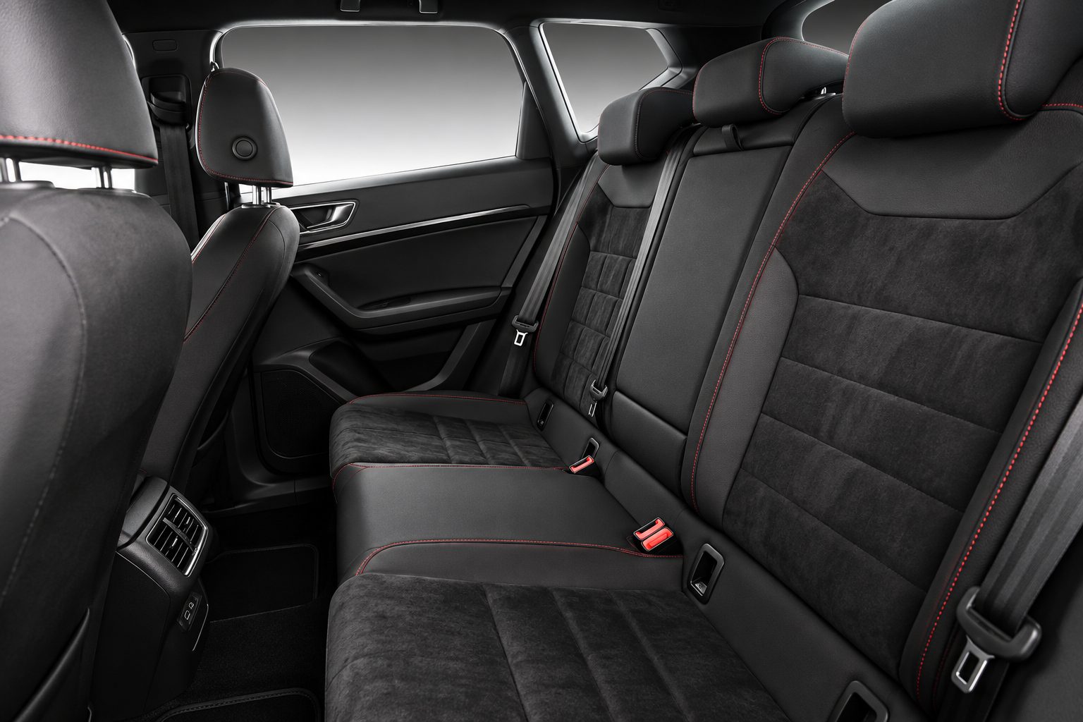 Seat Ateca FR 4Drive DSG7 — foto 15