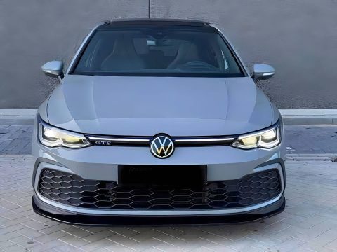 Volkswagen Golf GTE — Foto 1
