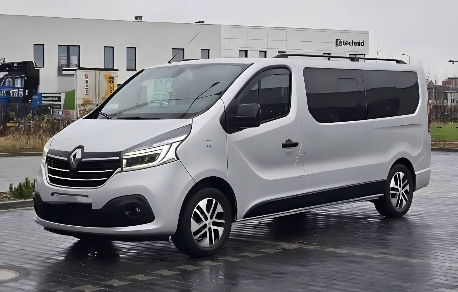 Renault Trafic Grand SpaceClass — Foto 1
