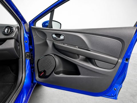 Renault Clio — photo 11
