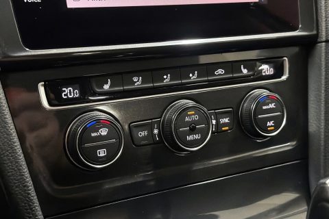 Volkswagen Golf — photo 10