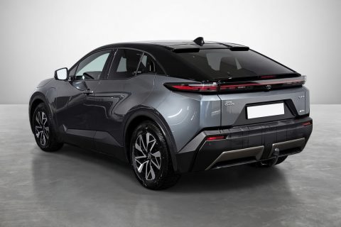 Toyota C-HR AWD-i — photo 6